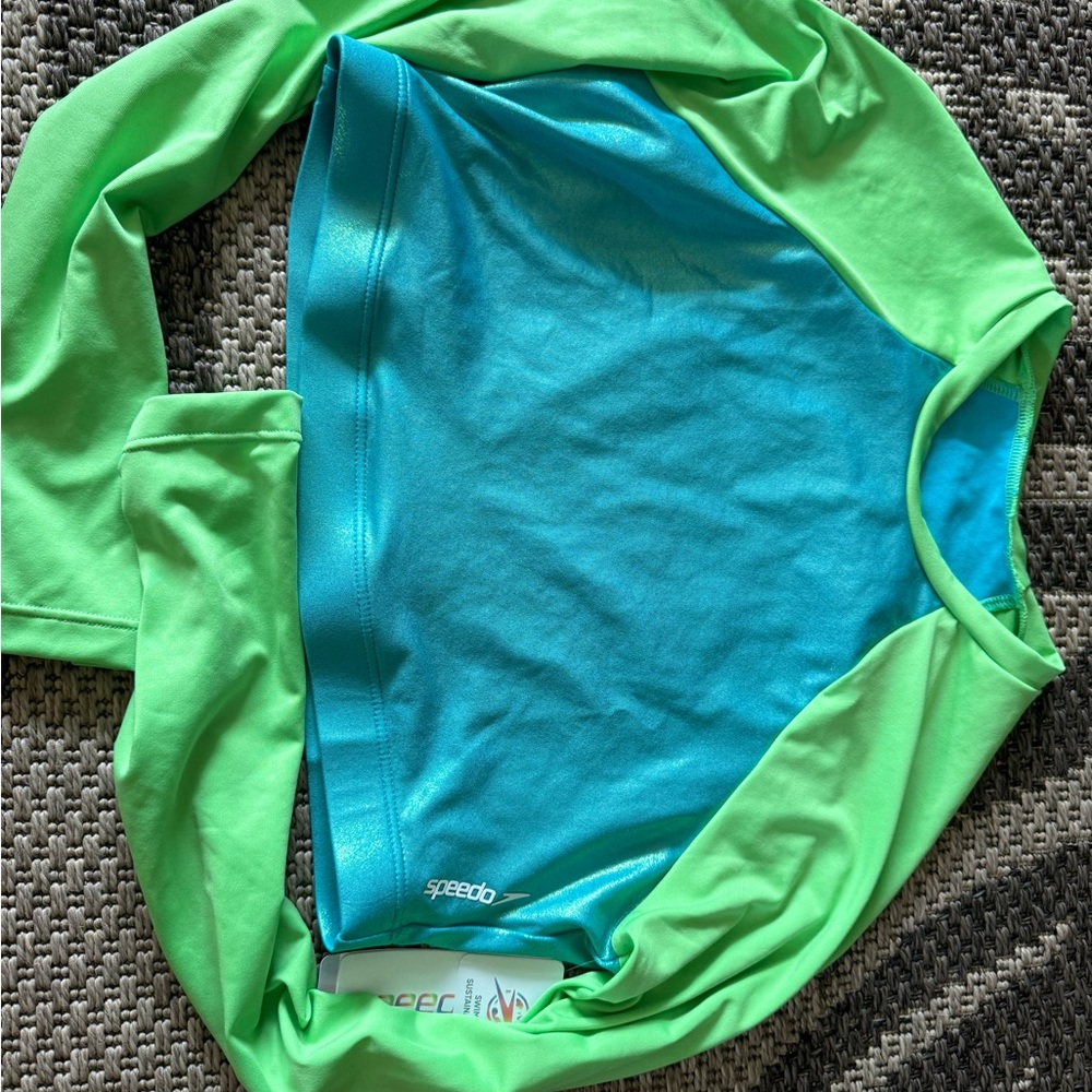 Never worn new with tags speedo Fl3nte rashguard